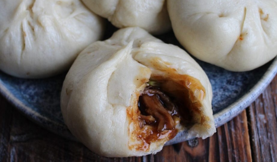 Baozi – fyldte bao-boller med saftigt fyld og blød, luftig dej