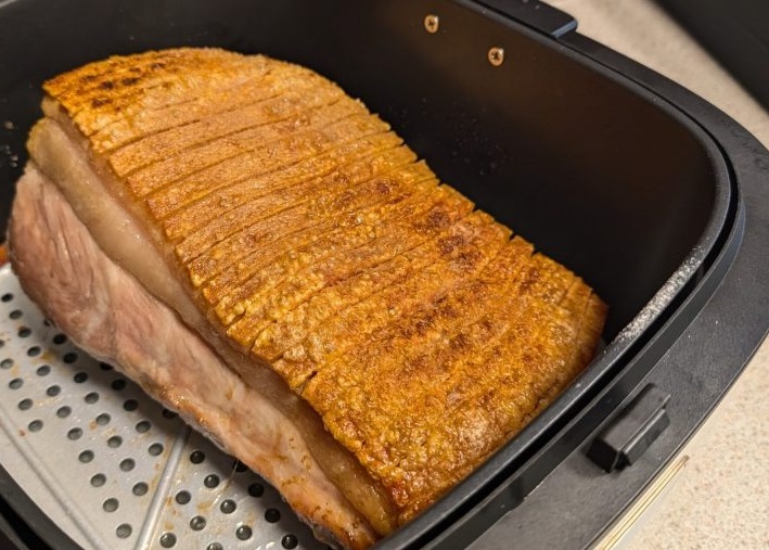 Airfryer flæskesteg – sådan får du sprøde svær og saftigt kød hver gang