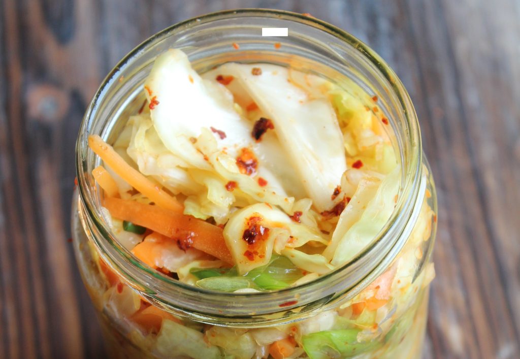 Sådan laver du kimchi – den koreanske klassiker, der løfter alt fra ris til sandwiches