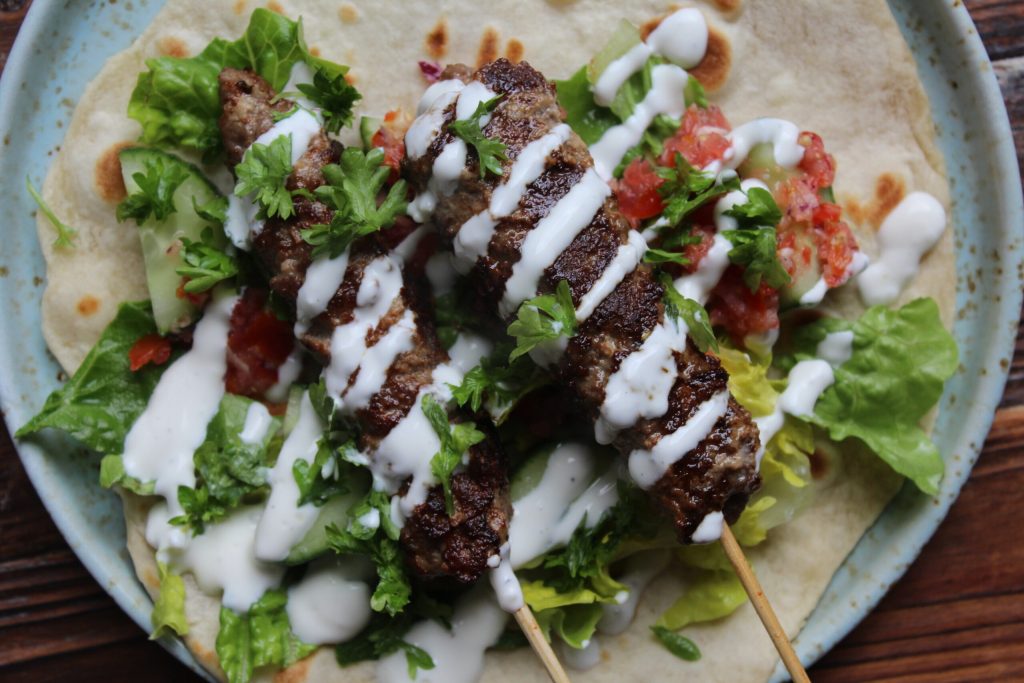 Shish kebab på spyd: Krydret oksekød med masser af smag