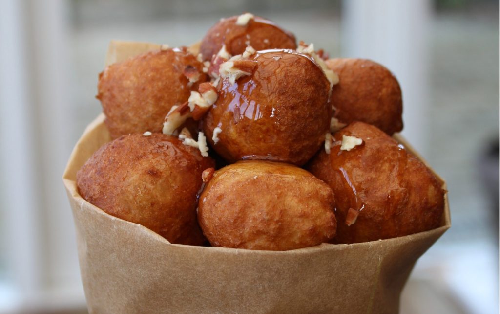Loukoumades – græske mini-donuts med honning